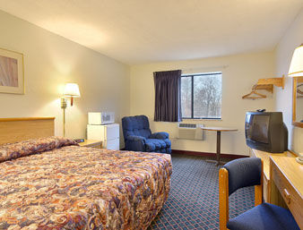Super 8 By Wyndham Hot Springs Ξενοδοχείο Δωμάτιο φωτογραφία
